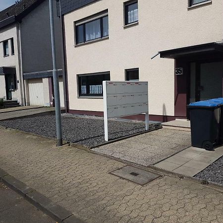 Ferienwohnung Schmidt Andernach Esterno foto